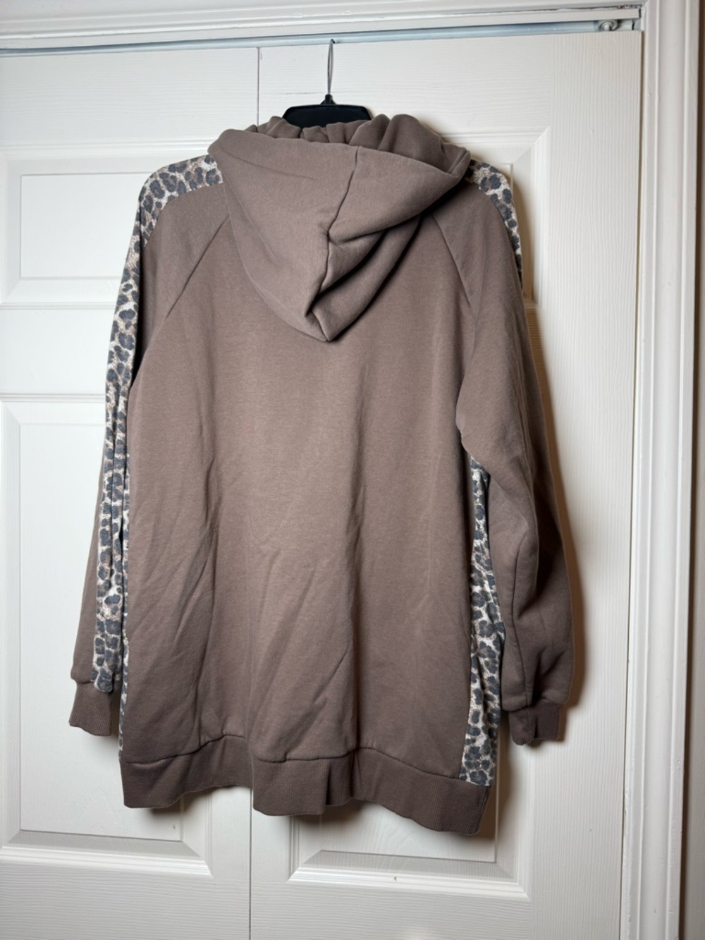 Zenana Outfitters contrast leopard print longline hoodie sweatshirt - Picture 6 of 6